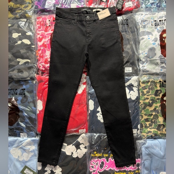 BCBGeneration Denim - BCBGeneration Mid Rise Curvy Skinny Jeans